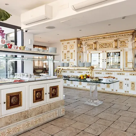 Hotel Romanico Palace Luxury & 4*