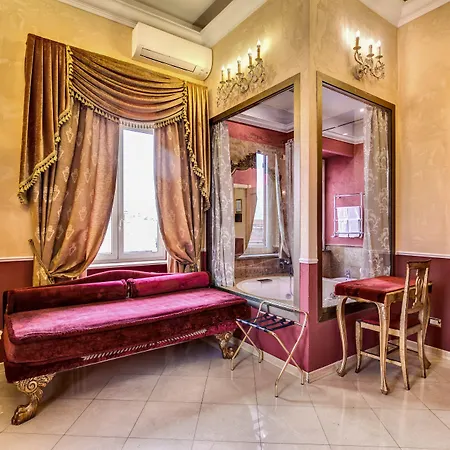 Romanico Palace Luxury & Hotel